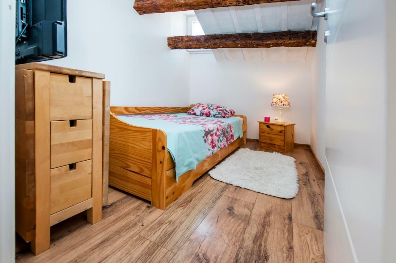 Apartment Casa Alek Rovinj Luaran gambar